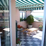 La Casa Sui Tetti 3*